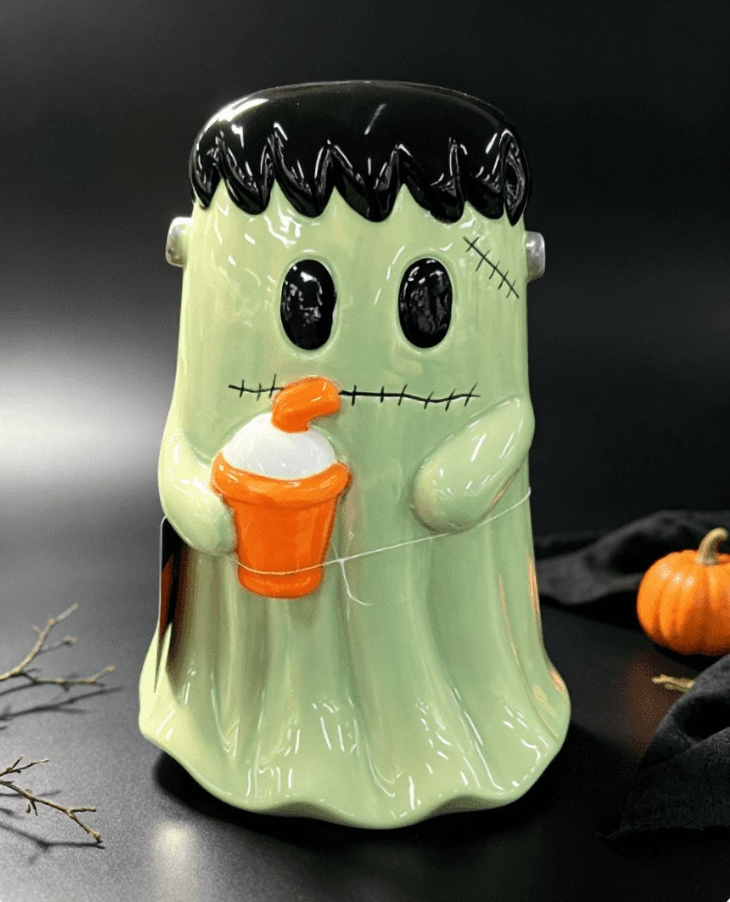 Frankenstein Pauly D Halloween Figurine, Cute Cartoon Monster Resin Statue, Indoor Tabletop Holiday Decor Ornament (A)