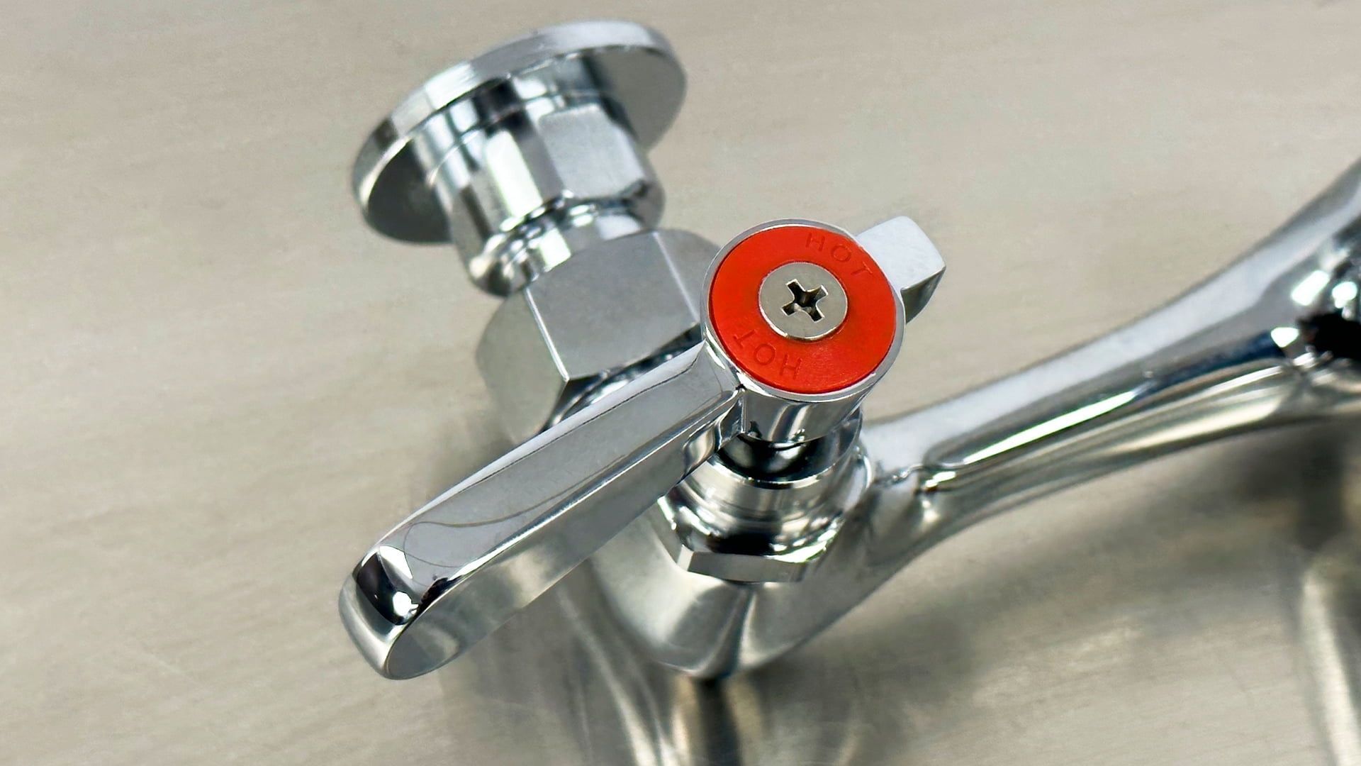 14 in. Heavy-Duty Commercial Kitchen Restaurant Faucet, Splash Mount Faucet with 14 Inch Swing Spout