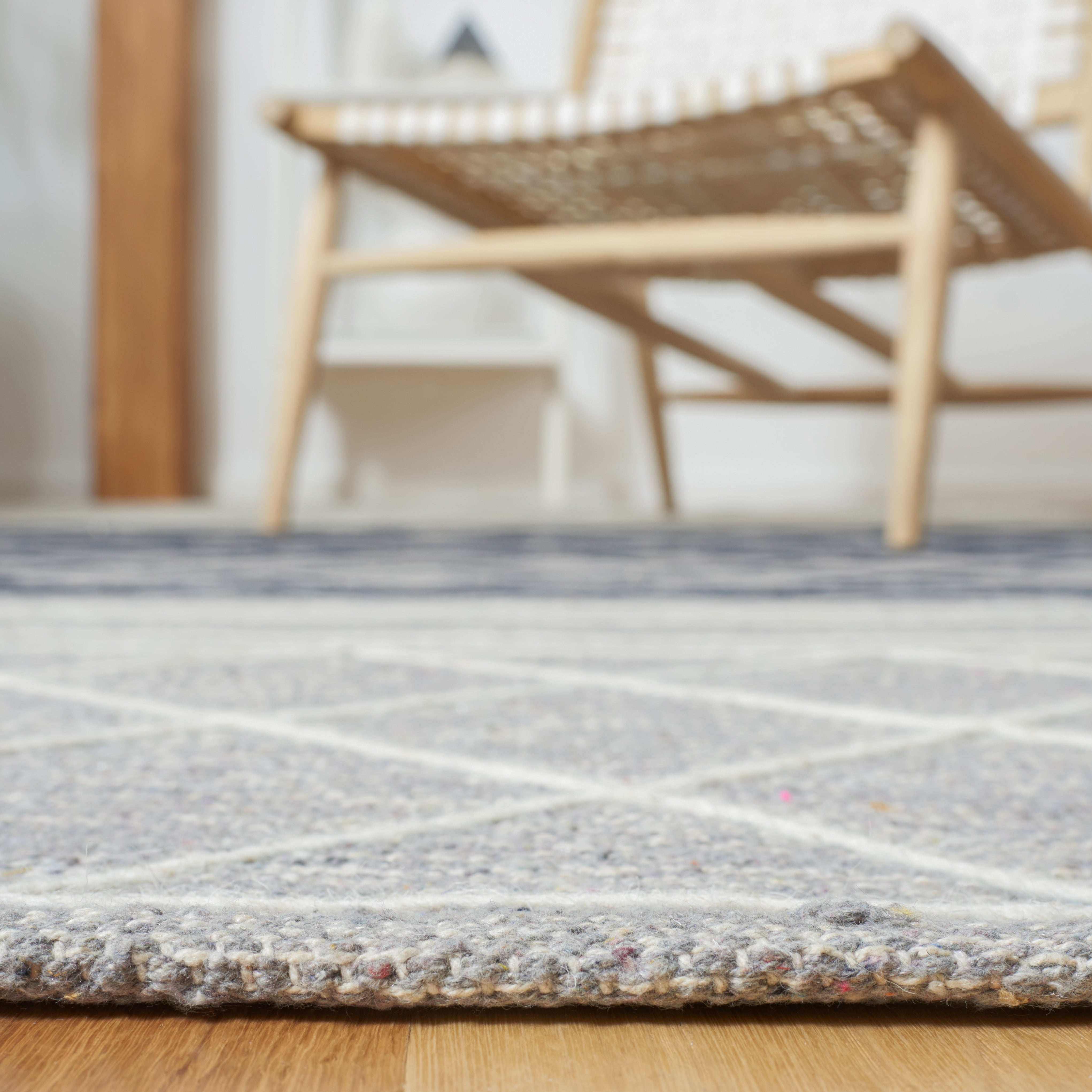 SAFAVIEH Striped Kilim Forrester Striped Area Rug, Silver/Grey, 5' x 8'