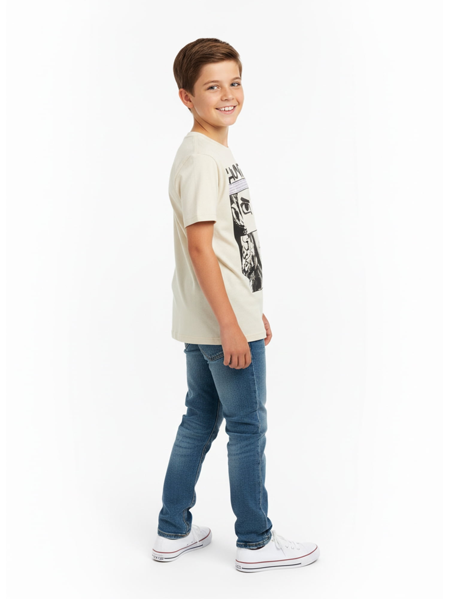 Kpop Demon Hunters Boys' Graphic Tee with Short Sleeves, Trio Framed, Sizes 4-18