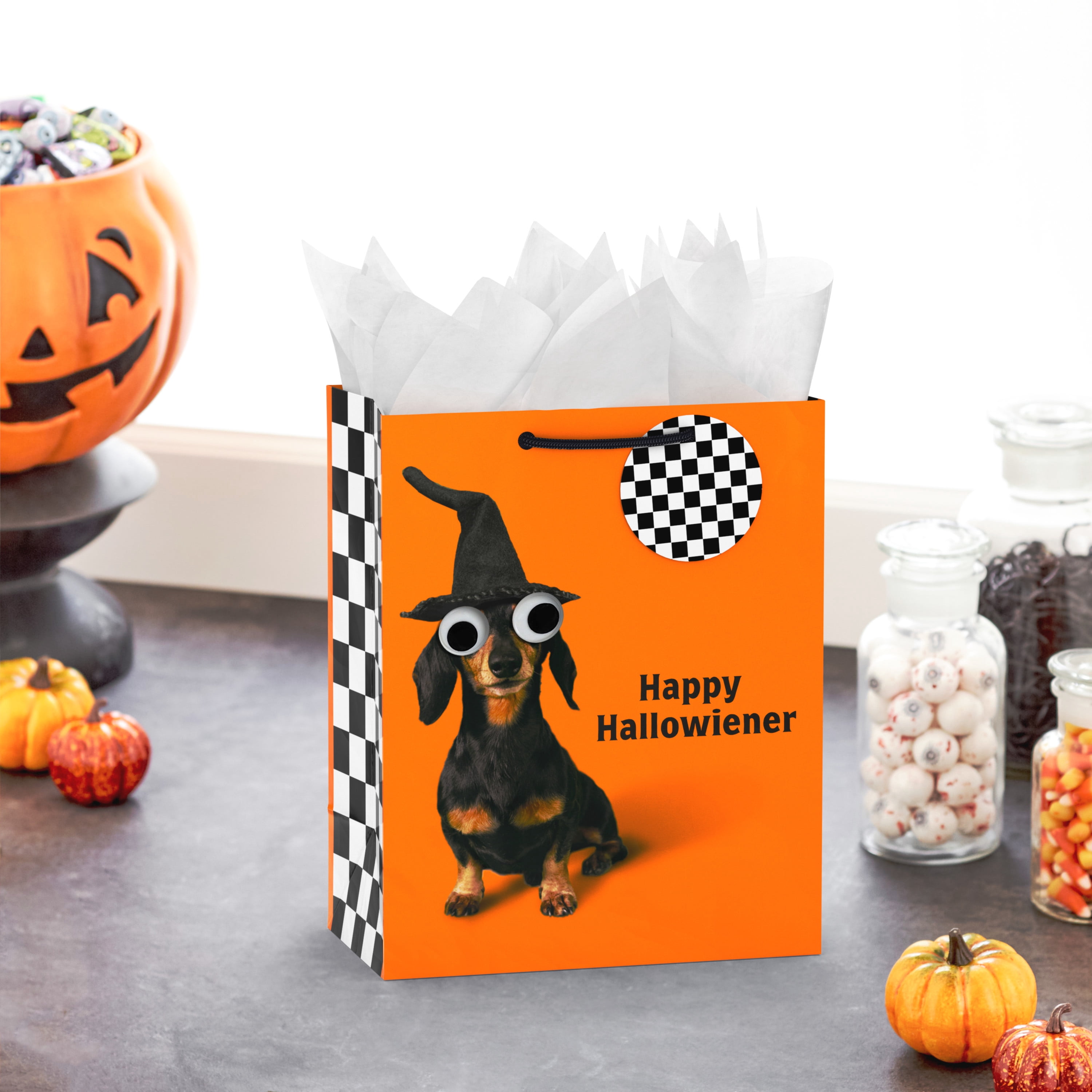Hallmark Medium Halloween Gift Bag With Tag (Happy Hallowiener), 1 Count