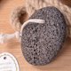 thumbnail image 3 of Piedra pómez natural para pies - Removedor de callos de lava para pies - Cuidado saludable de los pies - Herramienta de exfoliación de pedicura - Ideal para eliminar la piel de maíz muerta para pies y manos (2 paquetes) ER, 3 of 5