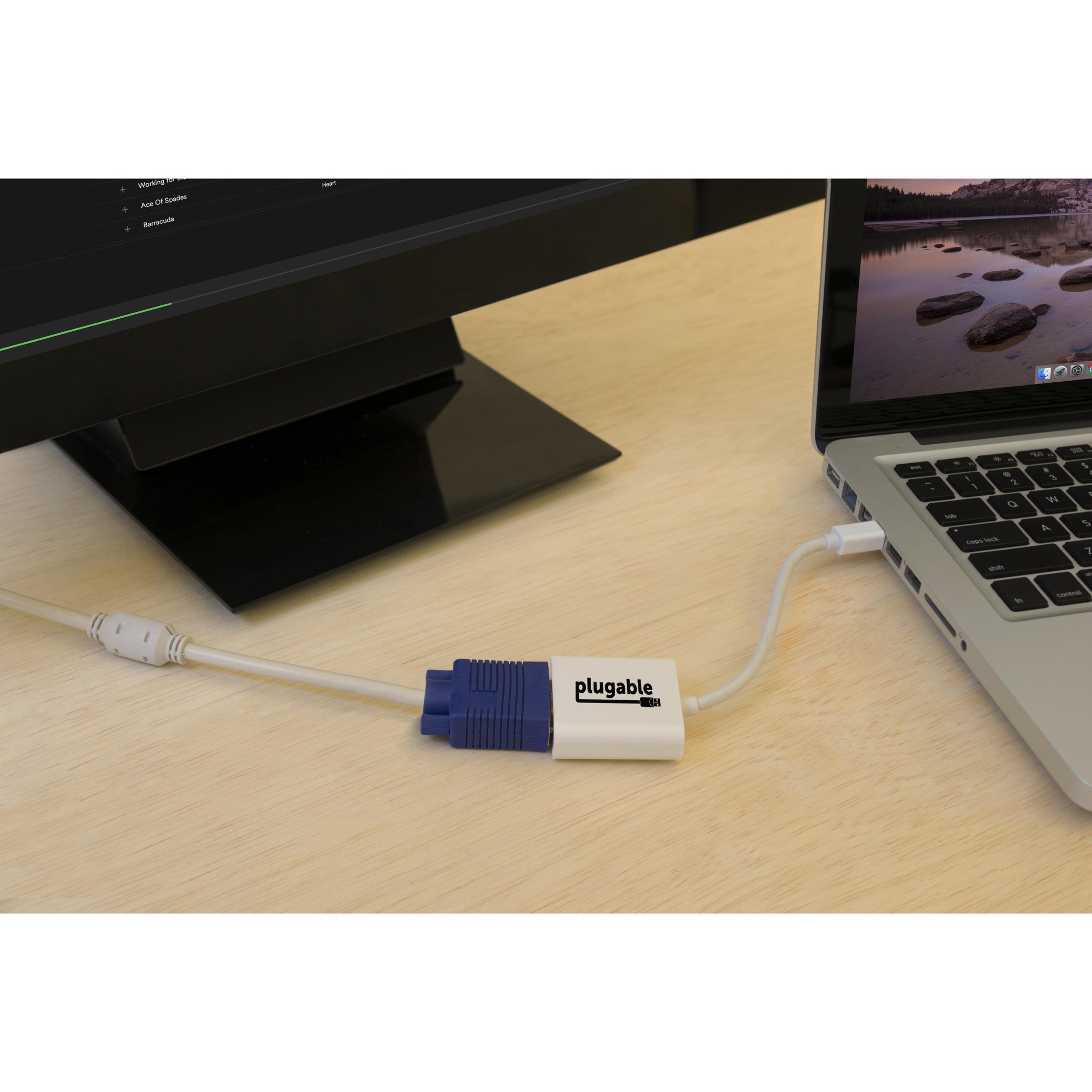 Plugable Mini DisplayPort (Thunderbolt 2) to VGA Adapter (Supports Mac, Windows, Linux Systems and Displays up to 1920x1080, Active) - image 3 of 5