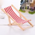 thumbnail image 4 of 1 Ensemble 1/12 Mini Maison Miniature Modèle de Mobilier Chaise Longue en Bois Chaise de Plage Ensemble pour Enfants (Rouge 2 Pcs Chaise Longue et 1 Pce Table de Plage Pliable), 4 of 5