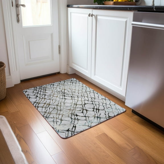 Addison Rugs Chantille Indoor/Outdoor Transitional Organic Silver Washable Rectangle Rug, 1'8" x 2'6"