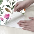 thumbnail image 2 of Papel de contacto Qoubao Watercolor Floral 45x300 cm para repisa, 2 of 7