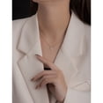 thumbnail image 4 of Collar de plata de ley 925 con 26 letras para mujer, colgante de plata lisa con nombre en inglés en miniatura y nicho simple, 4 of 5