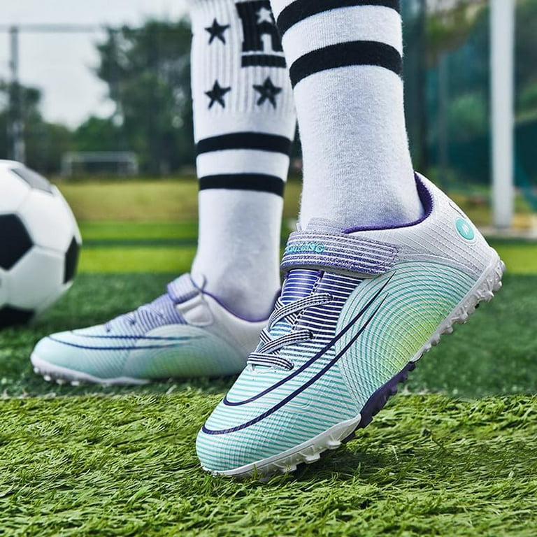 Cr7 cleats best sale for kids