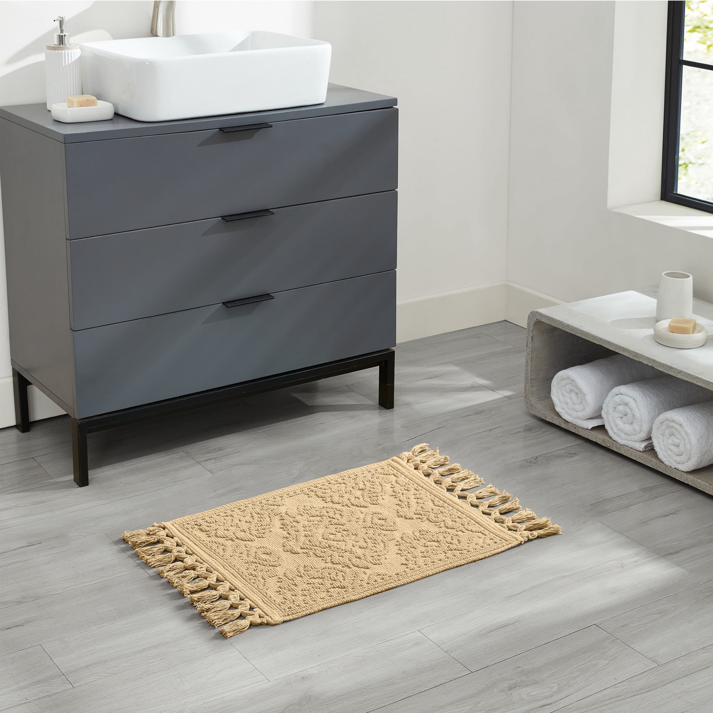 Jean Pierre Ricardo Cotton Fringe 17 x 31 in. Bath Rug, Linen