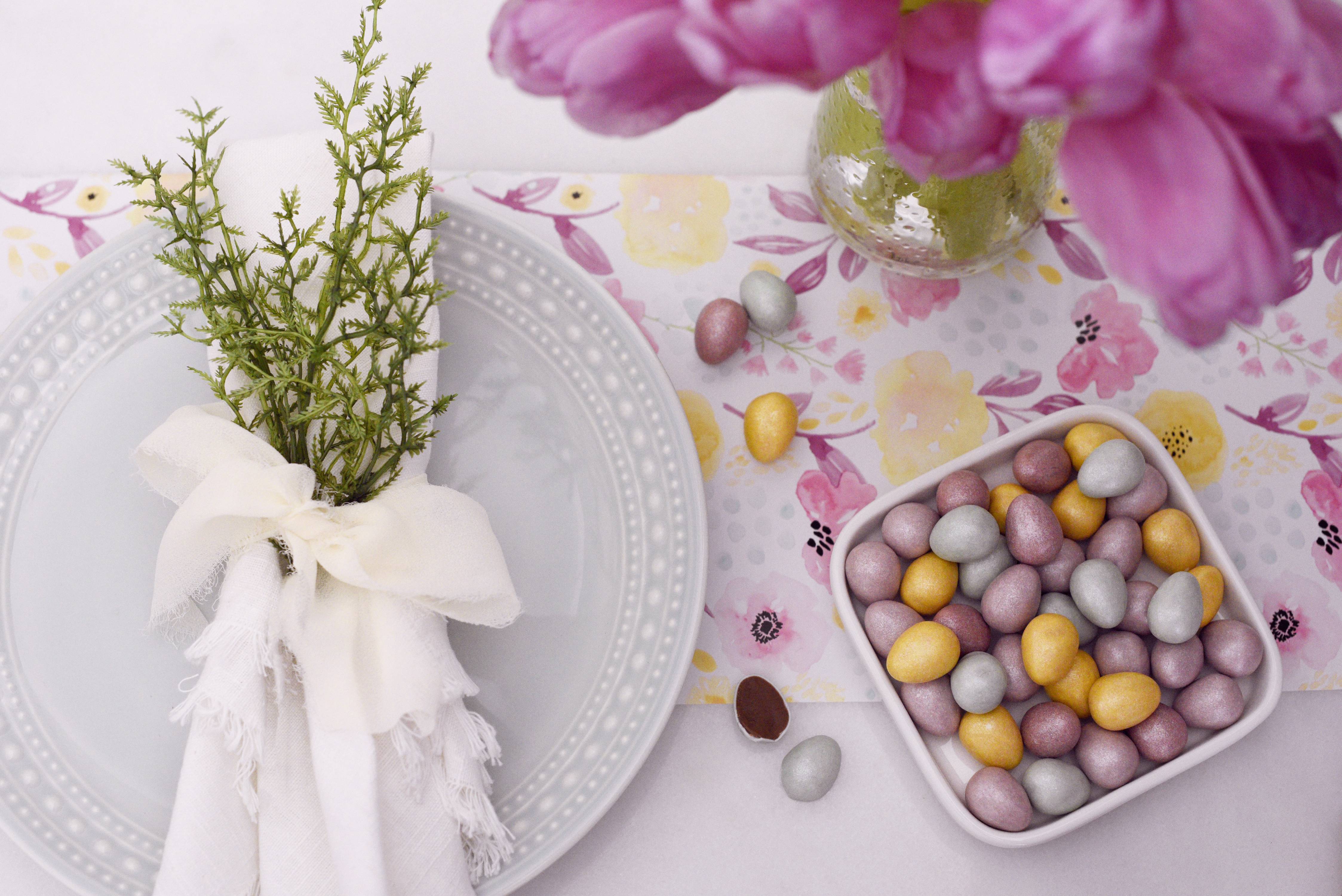 Cadbury, Easter Shimmer Mini Eggs Milk Chocolate Bunny Box Candy, 7 Oz - image 4 of 8
