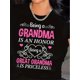 thumbnail image 1 of Camiseta de cuello redondo - Tejido de punto suave y ligeramente elástico, informal, de manga corta con el gráfico "Ser abuela es un honor, una bisabuela no tiene precio". Top cómodo para mujer para c, 1 of 7