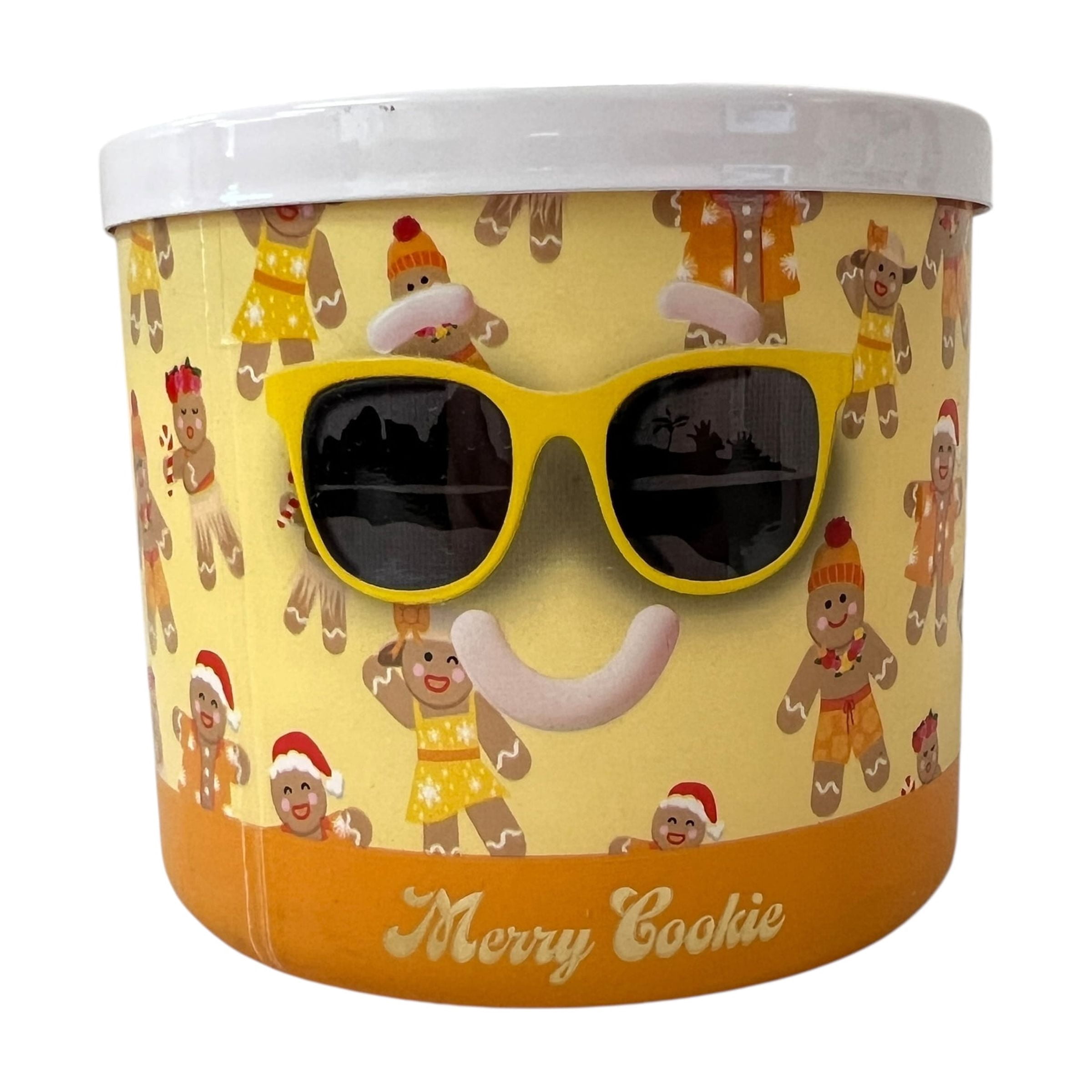 Bath & Body Works Merry Cookie Scented 3 Wick Candle 14.5 oz