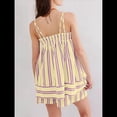 thumbnail image 4 of Conjunto de 2 Piezas de Pijama para Mujer, con Top Corto Sin Mangas con Dobladillo Fluido y Rayas Y2K + Pantalones Cortos de Cintura Alta. Amarillo L, 4 of 5
