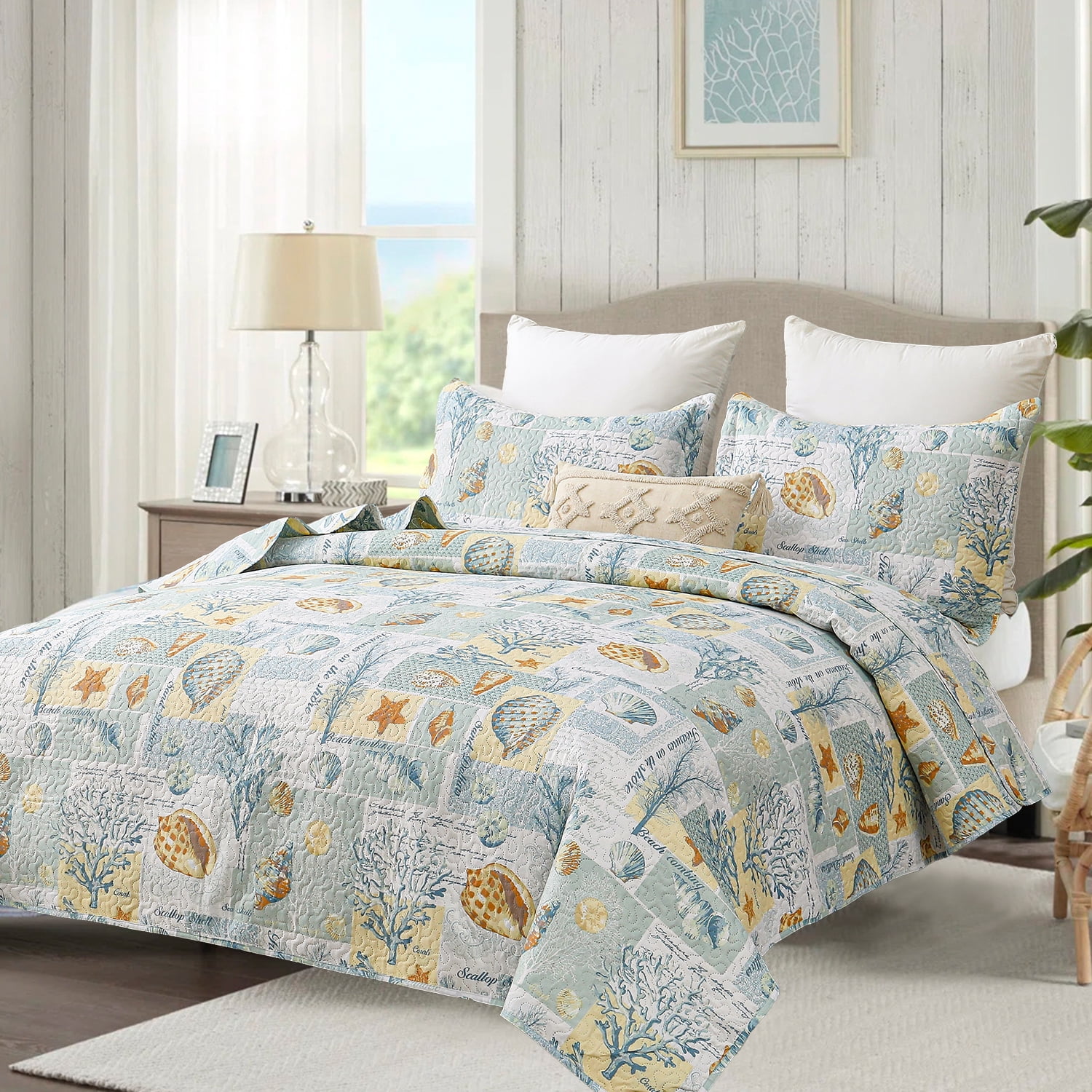 Kebury Ocean Beach Theme Quilts Bedding Set Queen Size Lightweight Patchwork Coastal Bedding Letter Printed Coverlets Conch Seashell Starfish Seaweed Bedspreads (1 Quilt, 2 Pillow Shams)