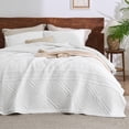 thumbnail image 1 of Colcha Bedsure Boho King, 270 x 244 cm, color blanco ligero, 1 of 8