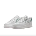 thumbnail image 3 of Zapatillas Nike AIR FORCE 1 '07 LV8 para hombre, estilo casual, estilo retro, de caña baja, para skateboarding, 3 of 3