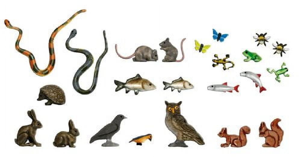 Busch HO Scale Small Animal Set - Kit (Includes Rabbits/Snakes/Frogs/Birds/Etc.)