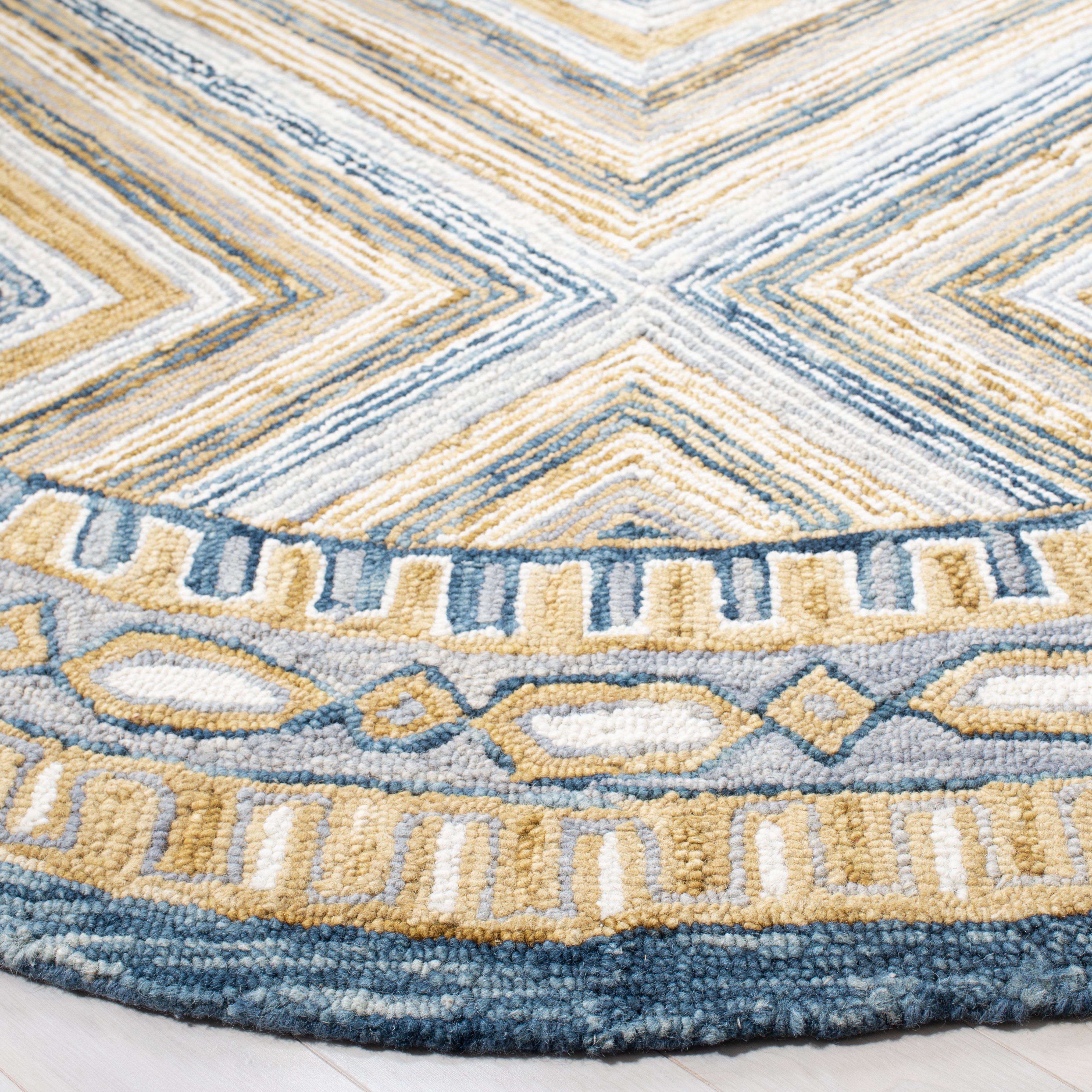 SAFAVIEH Aspen Caitriona Geometric Wool Area Rug, Navy/Gold, 5' x 5' Round