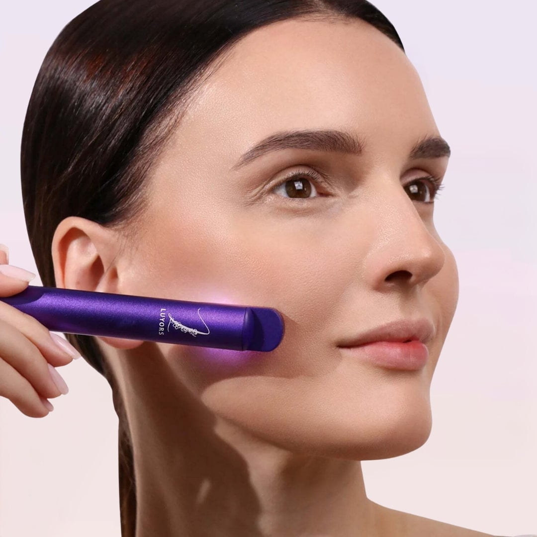 Luyors Chromaglow 7-Color LED Skincare Wand, Anti-Aging Facial Tool, Heat & Red Light Therapy for Dark Circles, Redness & Uneven Tone