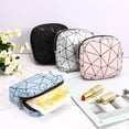thumbnail image 5 of ZHAOCHENG 11.5*11.5*3cm,(negro)2 Piezas Bolsas Menstruales para Niñas Adolescentes Bolsa de Almacenamiento de Servilletas Sanitarias Bolsas de Tampones Sanitarios para Niñas Estuche Portátil para Lápi, 5 of 5