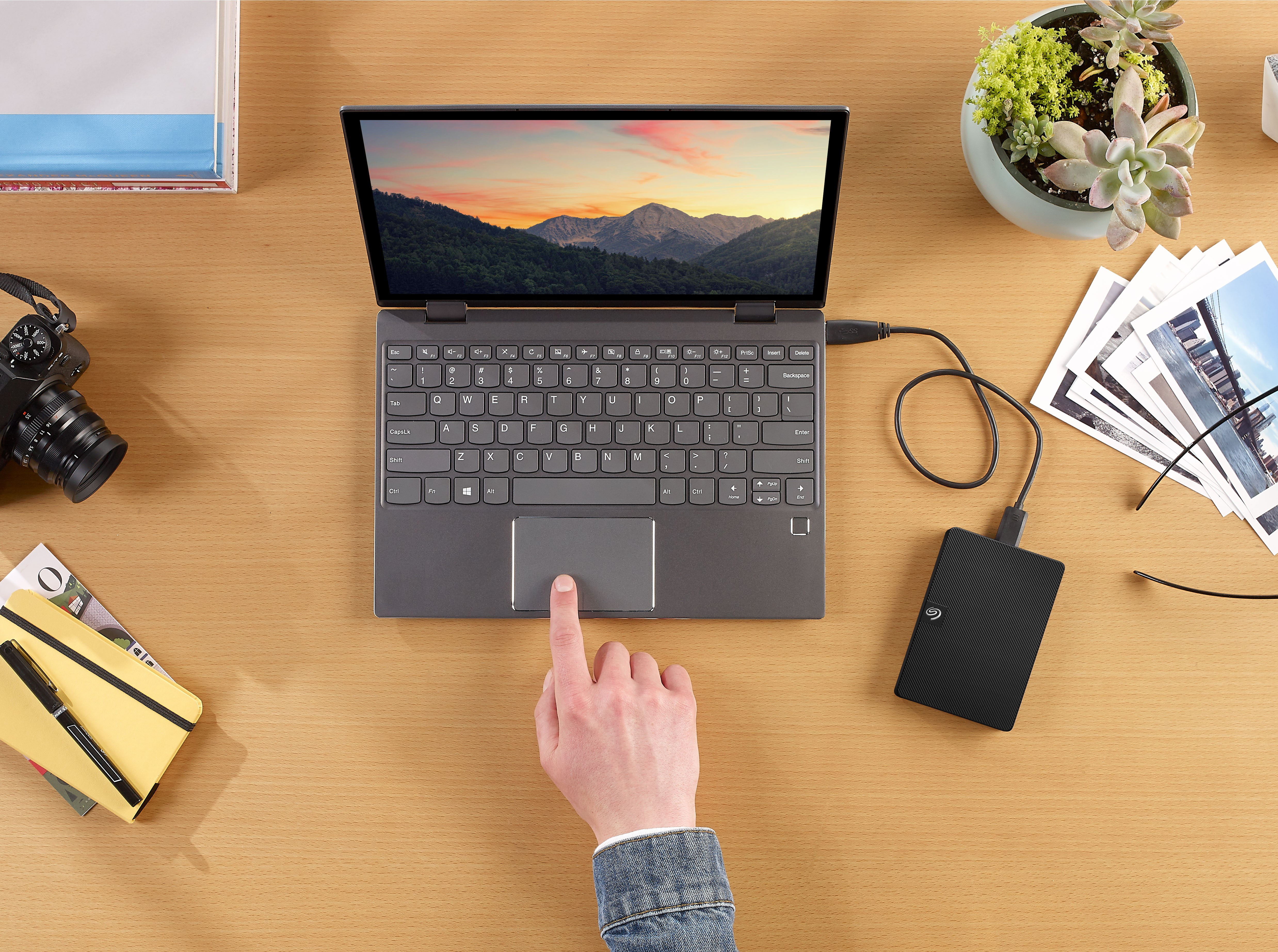 Disque dur externe portable Seagate Expansion 1 To - USB 3.0, pour Mac et PC avec services et logiciels de récupération (STKN1000400)