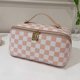 thumbnail image 1 of Bolso De Cosméticos Bolsa de cosméticos para mujer, bolsa de maquillaje de PU con cremallera y patrón a cuadros, bolsa de mano pequeña (rosa) Tmvgtek Para Estrenar, 1 of 3