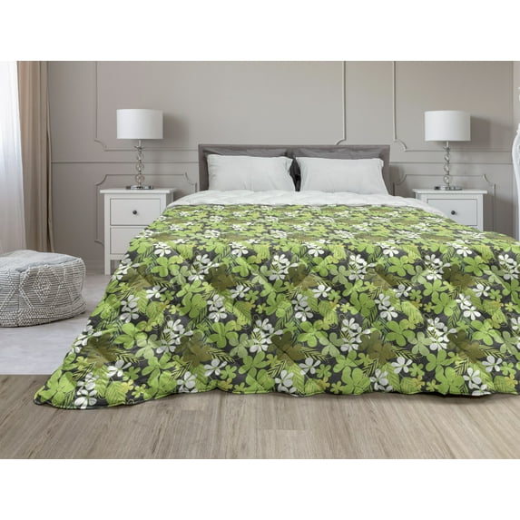 Sage Down Alternative Comforter, Old Fashioned Pattern with Geometrical Backdrop Mandala Inspired Flowers, Microfiber Quilt for All Season, 5 Sizes, Fern Green Olive Green, by Ambesonne