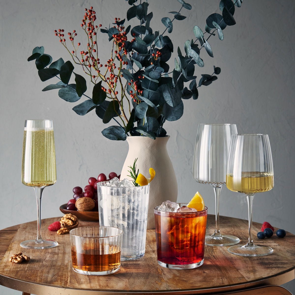 Bormioli Rocco Exclusiva | Set of 4 Red Wine Glasses 18 Oz. | Ribbed Merlot and Cabernet Sauvignon Wine Glass | Made of Crystal Star Glass | With XLT Treatment | Dishwasher Safe | Made in Italy