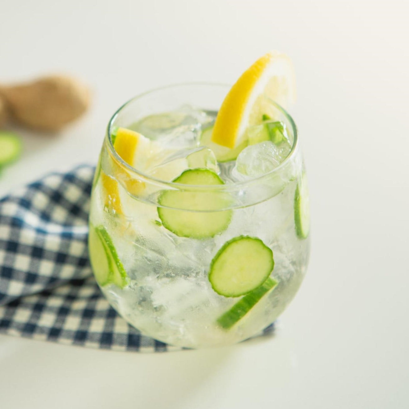 Fresh Mini Cocktail Cucumber, 16 oz