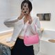 thumbnail image 1 of Bolsa Bolso de hombro para axilas de PU con relieve geométrico retro para mujer (rosa) JShteea Para Estrenar, 1 of 9