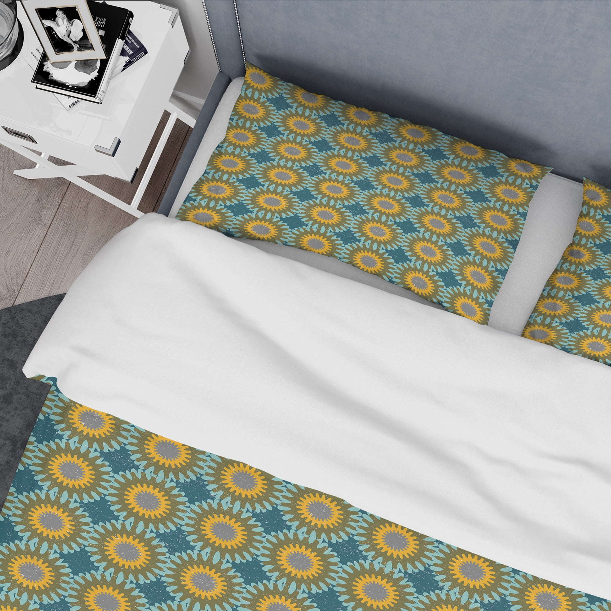 Designart 'Retro Circular Pattern I' Mid-Century Modern Duvet Cover Set