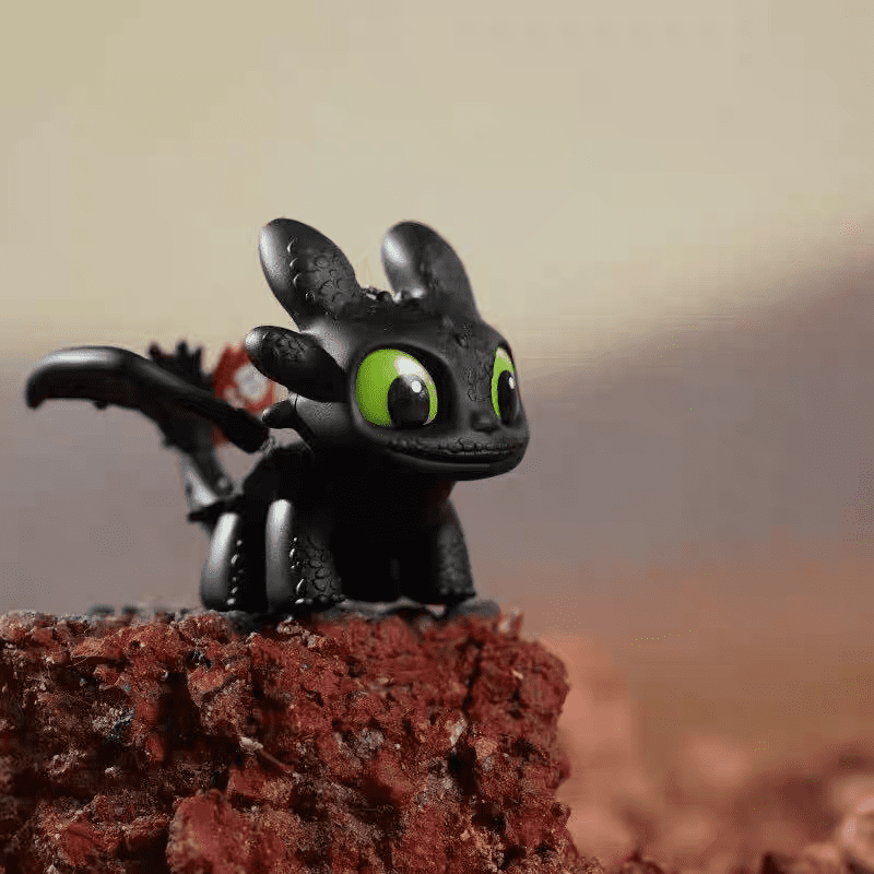 Light-Up Cartoon Dragon Eye Keychain – Cute PVC Dragon Doll Bag Charm with LED Eye Light