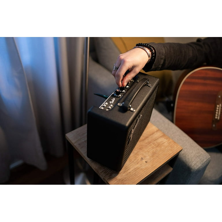 Fender® INDIO 2 - Electric 60W Portable Bluetooth Speaker Fender® INDIO 2 - Electric 60W Portable Bluetooth Speaker