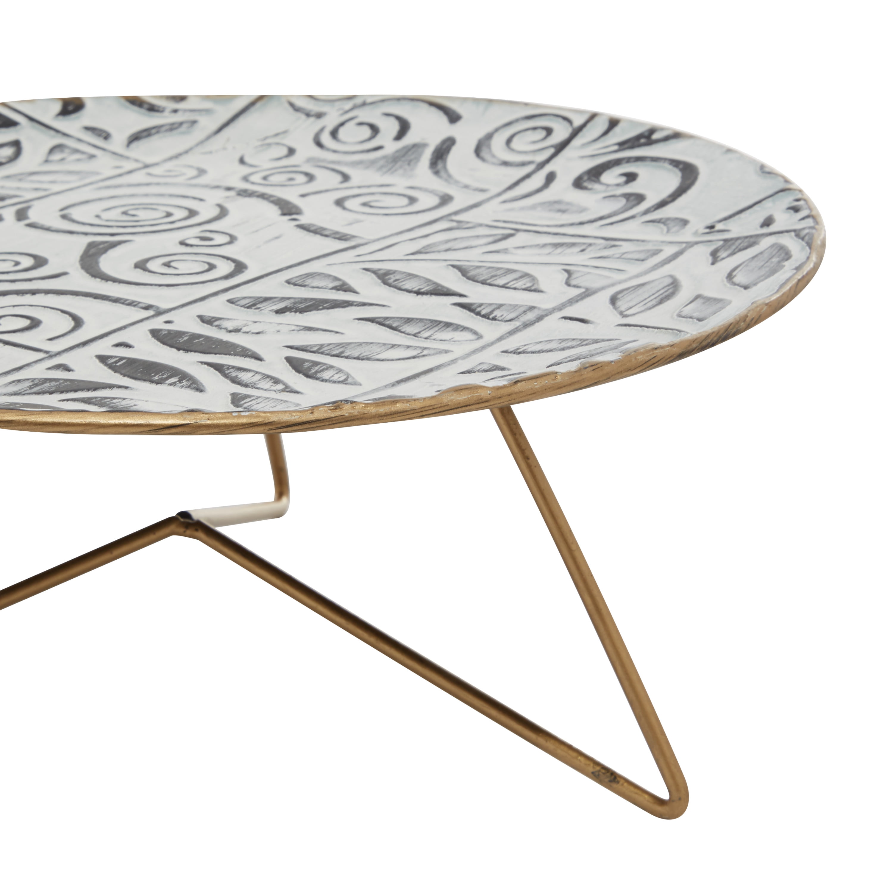 DecMode 11", 12", 14"W Metal Farmhouse Cake Stand, White, 3 - Pieces