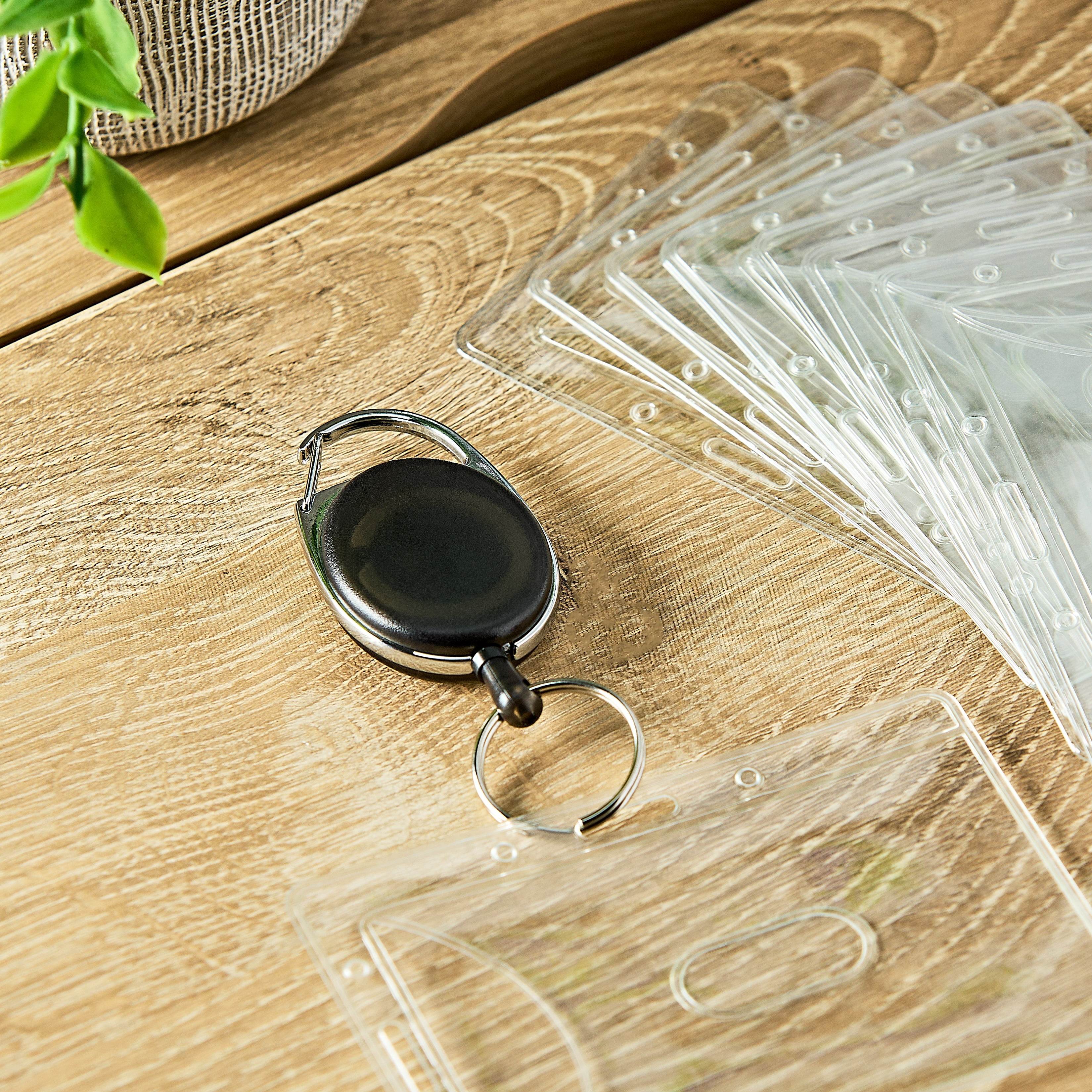 Pen+Gear Retractable Badge Reel Clip, Black
