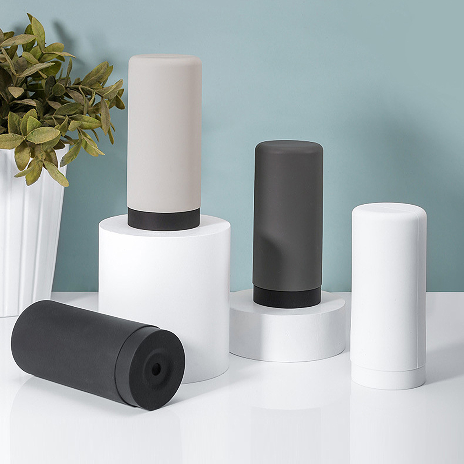 240ml Silicone Soap Dispenser Liquid Soaps Lotions Essential Oils Refillable Leakproof Bottle Home Soap Container,Black