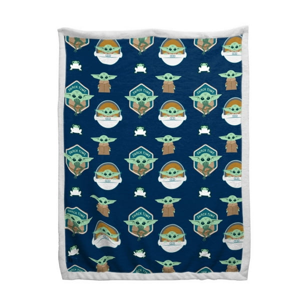 Star Wars The Mandalorian Baby Yoda "Snack Time" Sherpa