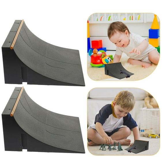 ETHZZLE 2Pcs Finger Skateboard Ramp Black Portable Plastic Skate Park Prop for Coordination Training