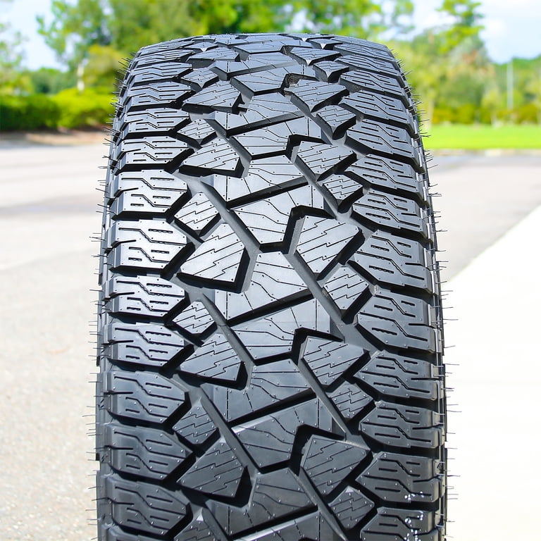 GLADIATOR タイヤ4本セット Gladiator X-Comp A/T Tires, All Terrain, 265/70R17 113S, Fits