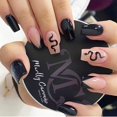 thumbnail image 1 of 24 piezas de uñas postizas CHAO de color negro con diseño de flor francesa tamaño mediano, 1 of 5