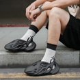 thumbnail image 4 of Zuecos y mules para hombre, zapatos acuáticos sin cordones, sandalias de verano antideslizantes para jardín, playa y piscina, zuecos de EVA., 4 of 4