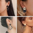 thumbnail image 3 of Pendientes colgantes de acrílico negro llamativos de Corea, 3 of 4