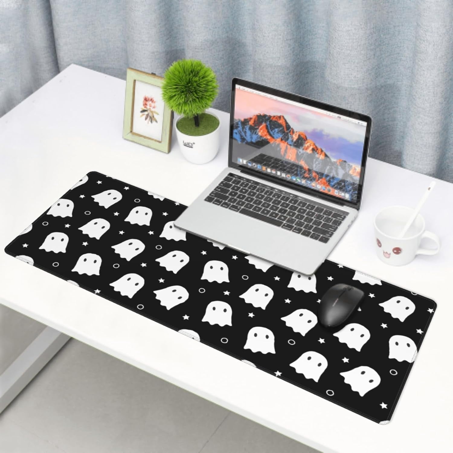 Cute Ghost Mouse Pad XL 31.5 X 11.8 Inch Halloween Kawaii Spooky Funny Design Black White Gaming Mousepad Extended Large Laptop Keyboard Desk Mat Non-Slip Rubber Base Stitched Edges for Home Office