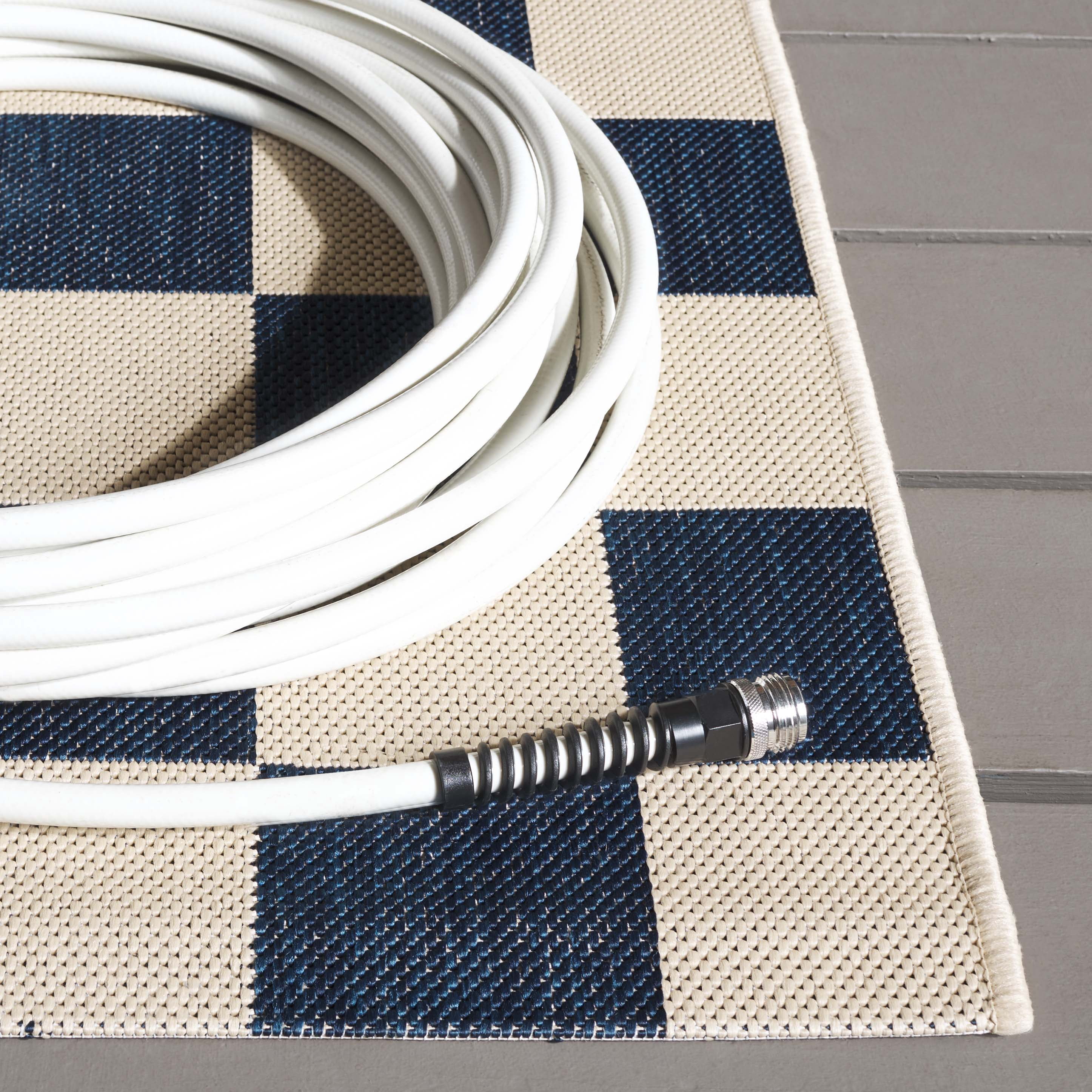 Safavieh Courtyard Talbot Checkered Indoor/Outdoor Area Rug, Navy/Beige, 5'3" x 7'6"