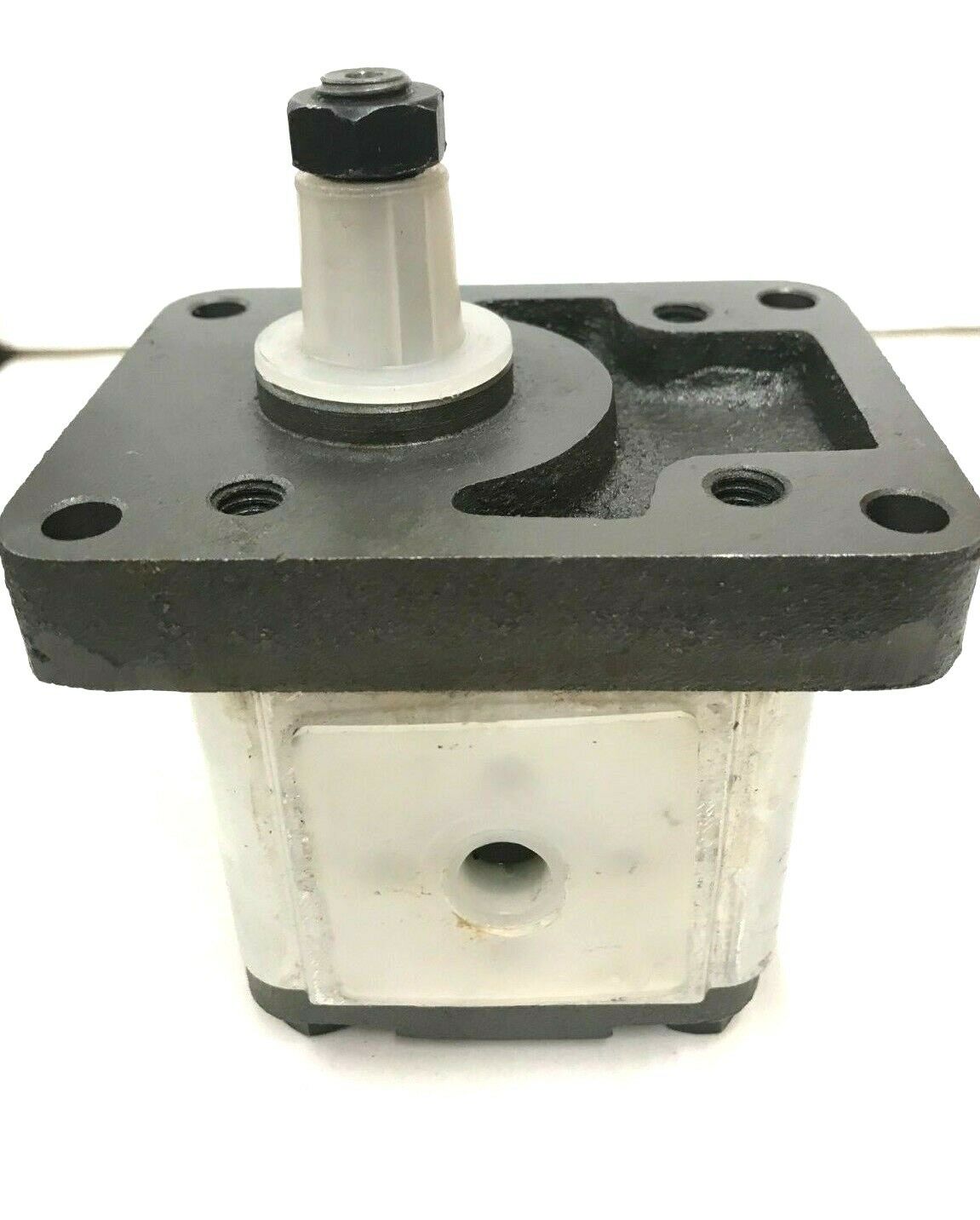 TX11234 New Hyd Hydraulic Pump for Long Tractors 460 460DT 460SD 460V