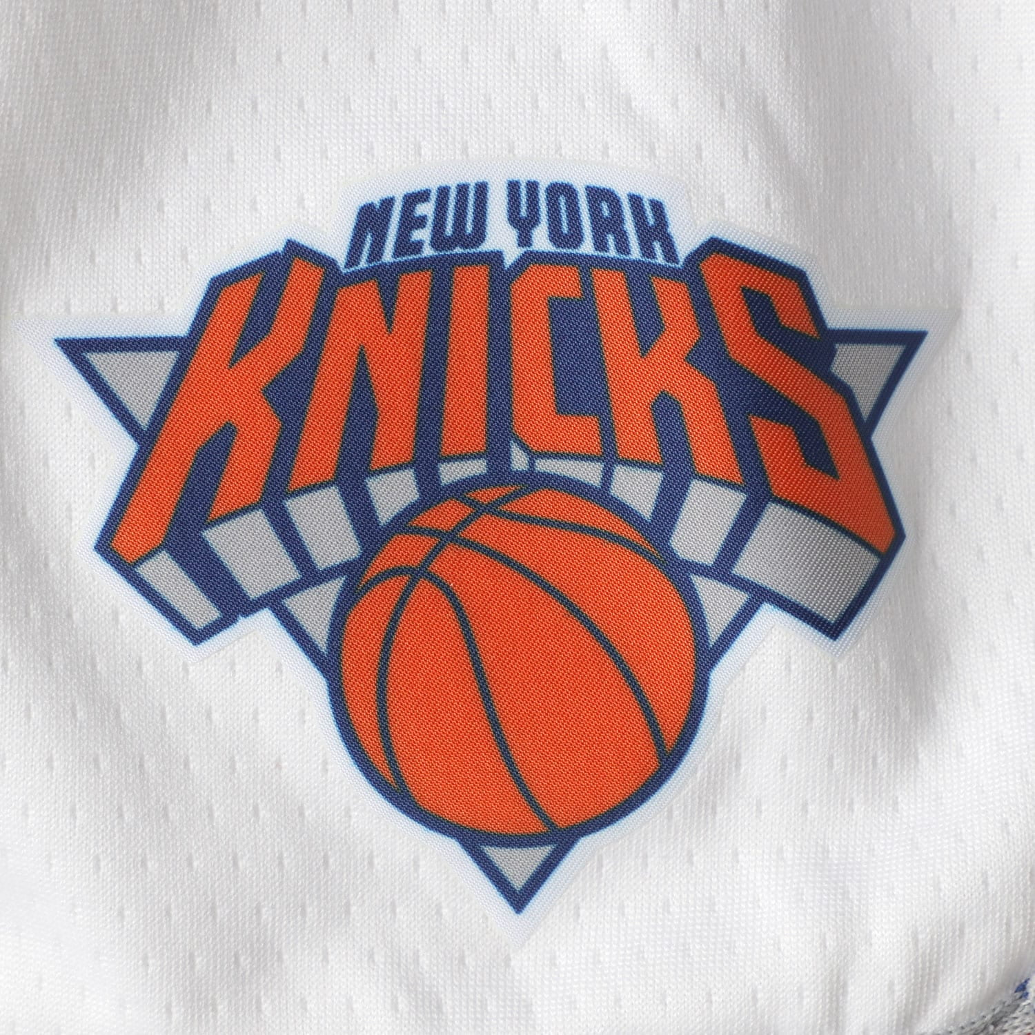 New York Knicks Nike Youth Swingman Performance Association Shorts - White  