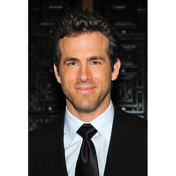 Ryan Reynolds At Arrivals For American Theatre Wing'S 64Th Annual Antoinette Perry Tony Awards - Arrivals Print (8 x 10)