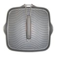 thumbnail image 4 of Starfrit 10" Grill Pan With Foldable Handle, Cast Aluminum Non-Stick Base, Oven Safe Up To 350°F, Easy Pour Spouts, Dishwasher Safe, 4 of 5