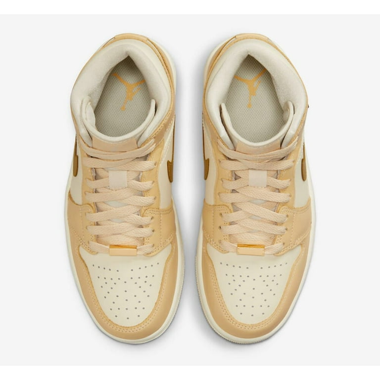 Women's Jordan 1 Mid SE Pale Vanilla/Metallic Gold (FB9892