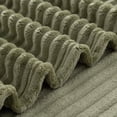 thumbnail image 4 of Mainstays Textured Plush Throw Blanket, Fresh Fern, 50 x 72 in, 4 of 7